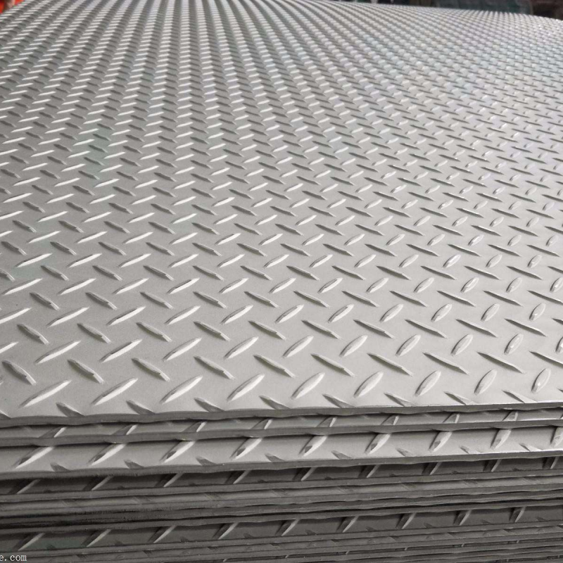 各种材质规格花纹板